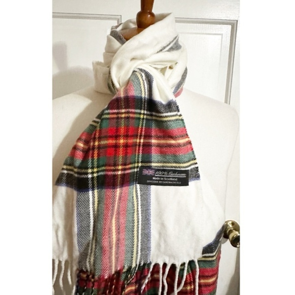 100% Cashmere Scottish Scarf Made in Scotland